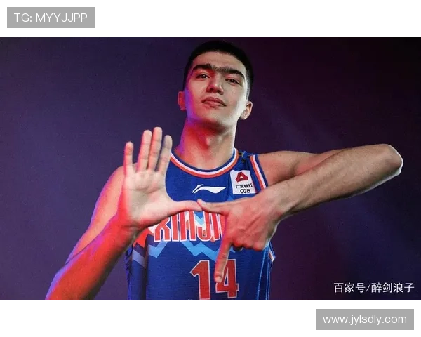 韦尔谈哈斯勒姆激励自己提升表现努力抢篮板追求更好表现